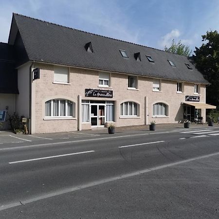 Hotel Restaurant La Grenouillere Vitré Екстериор снимка