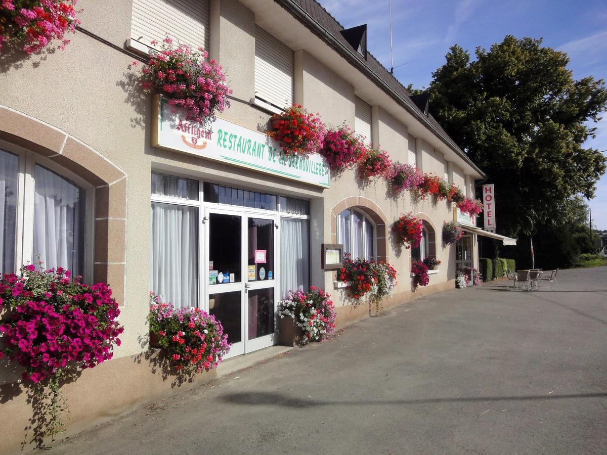Hotel Restaurant La Grenouillere Vitré Екстериор снимка
