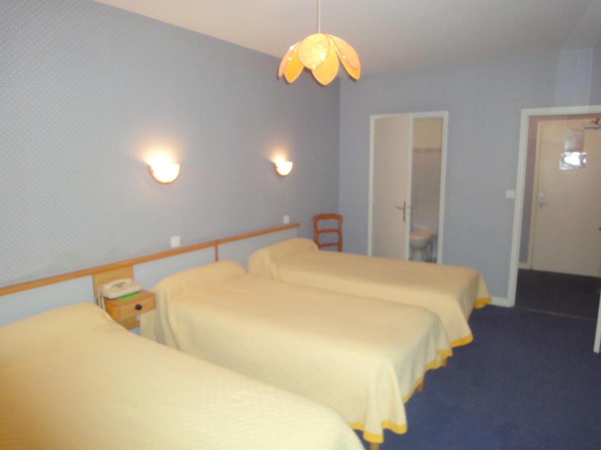 Hotel Restaurant La Grenouillere Vitré Екстериор снимка