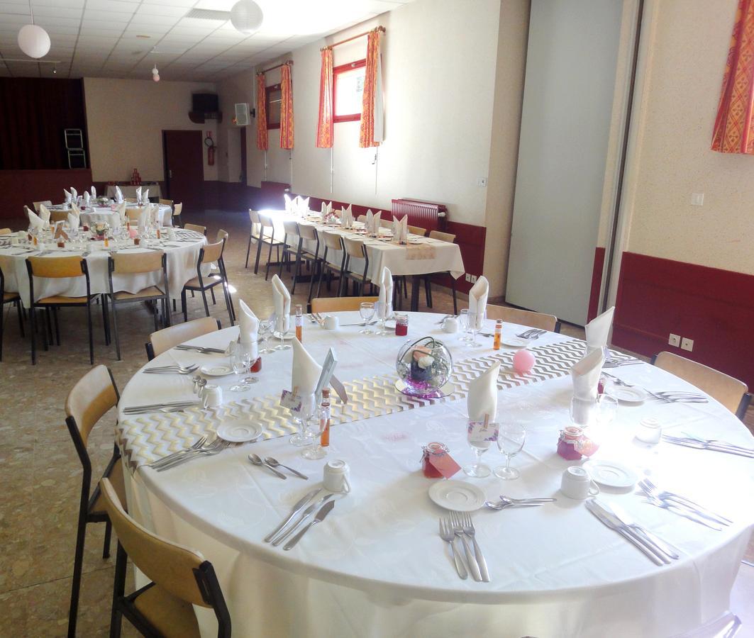 Hotel Restaurant La Grenouillere Vitré Екстериор снимка